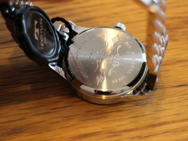 テクノス TECHNOS 手巻き 未使用 デッドストック時計 ギャランティー等付属品完備