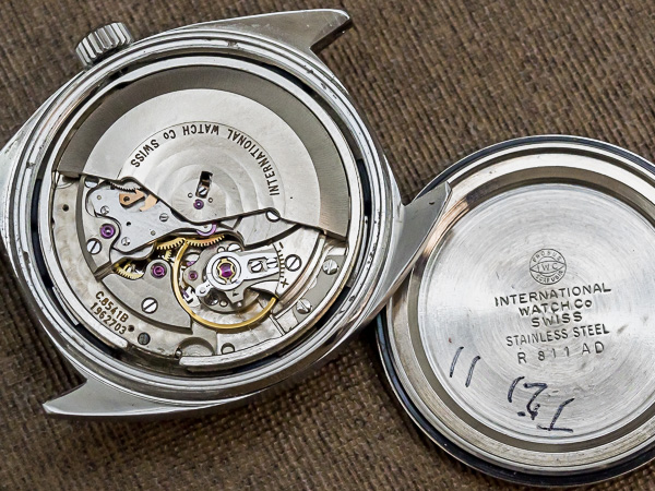 IWC ヨットクラブ Yacht Club オートマチック デイト 自動巻き スタイリッシュなメンズモデル 魚リューズ 3連ハードブレス仕様