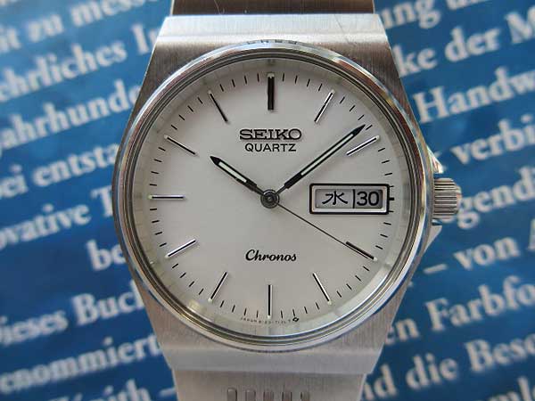 セイコー Chronos クロノス 80年代ヴィンテージクォーツ ミニマムデザイン Ref.8123-7090