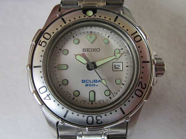 セイコー ダイバー 7N85-0010 200m SCUBA クオーツ 90年代 SEIKO