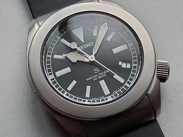 セイコー SUS サス 黒文字盤 ミリタリー 1990's クオーツ 美品 SEIKO 