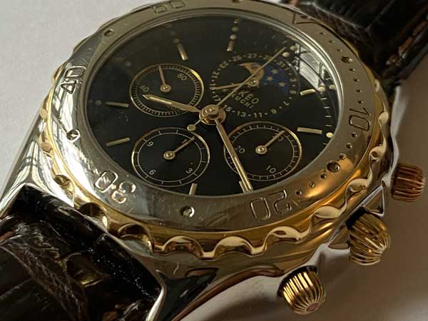 タケオキクチ クロノグラフ ムーンフェイズ 腕時計進出4周年記念・全世界300本限定
