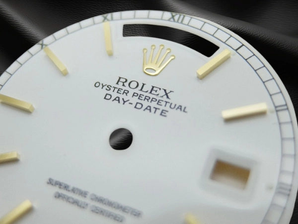 ロレックス デイデイト Ref.18238 ホワイトダイヤル バーインデックス ROLEX OYSTER PERPETUAL Day-Date [代行おまかせコース]