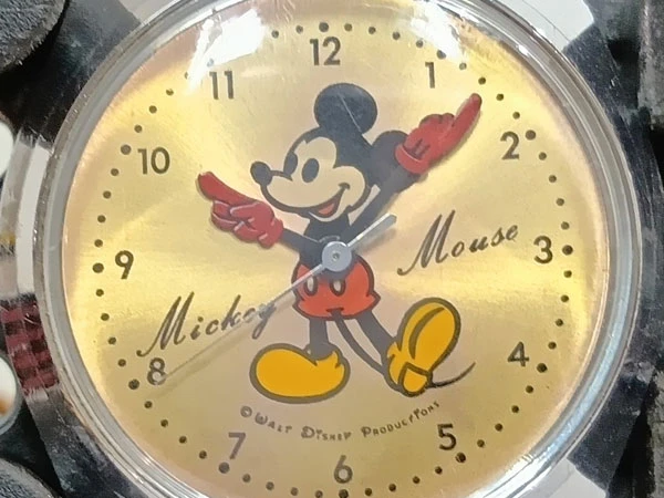 ディズニー ミッキーマウス 手巻き式腕時計 珍しいゴールド文字盤
