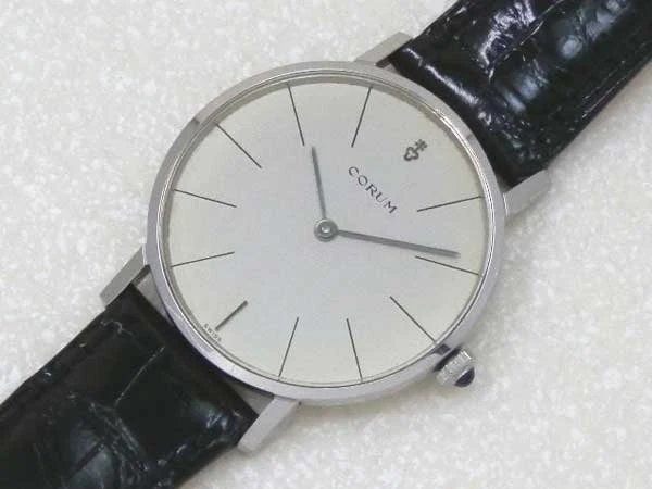 コルム 薄型ドレスウォッチ コルムカミーユ・フォルネ新品ストラップ付属 手巻モデル CORUM