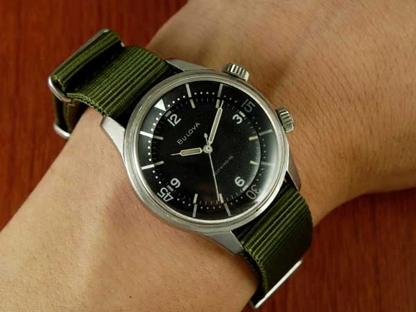 ブローバ BULOVA  Super Compressor Diver スーパーコンプレッサー 1962年製 インナー回転ベゼル ミリタリーダイヤル Cal.11AFAC 自動巻