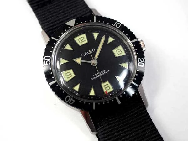 ギャルコ GALCO ダイバーズウォッチ 手巻き 5気圧防水