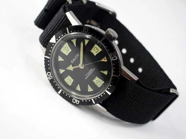 ギャルコ GALCO ダイバーズウォッチ 手巻き 5気圧防水