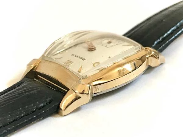 BENRUS ★希少！美品！BENRUS ベンラス 10K金張り 1950年代 手巻き式 スモールセコンド付き アンティーク メンズ腕時計 ヴィンテージ