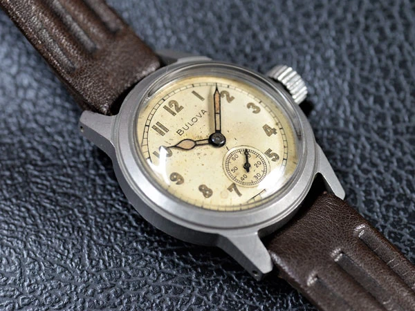 BULOVA ブローバ 1950’s TYPE U.S. 1917-H Cal.10BM搭載 アイボリー スモールセコンド 手巻き U.S. ARMY