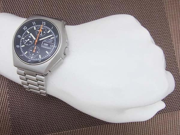 チュチマ ミリタリー クロノグラフ Cal.レマニア5100 BUNDモデル 6645-12-194-8642 オートマチック TUTIMA MILITARY CHRONOGRAPH BUND [代行おまかせコース]