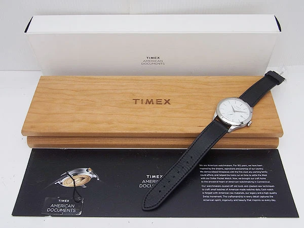 タイメックス 41mm アメリカンドキュメント レザーストラップ TW2R82700 SS クオーツ 専用木箱付属 Timex 41 mm American Documents Leather Strap White One Size [代行おまかせコース]