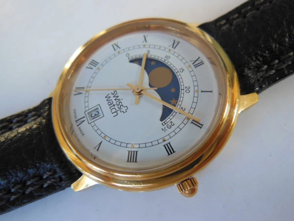 SWISS WATCH  スイスウォッチ ムーンフェイズ クオーツ スイス製 Ref.40.010