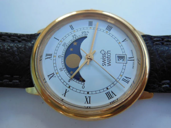 SWISS WATCH  スイスウォッチ ムーンフェイズ クオーツ スイス製 Ref.40.010