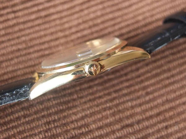 ウォルサム WALTHAM GOLDEN EAGLE ゴールデンイーグル 鷹メダリオン デイト 18KGP 30石 自動巻き オートマチック 美品