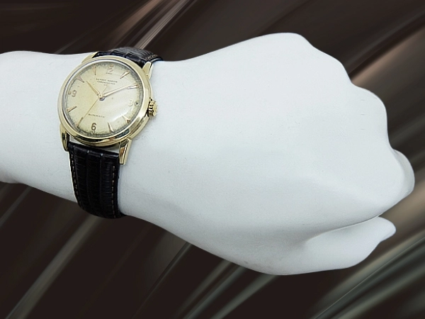 ユリスナルダン クロノメーター 重量33g 14 KARAT GOLD ラウンド エイジングダイヤル オートマチック ULYSSE NARDIN CHRONOMETR [代行おまかせコース]