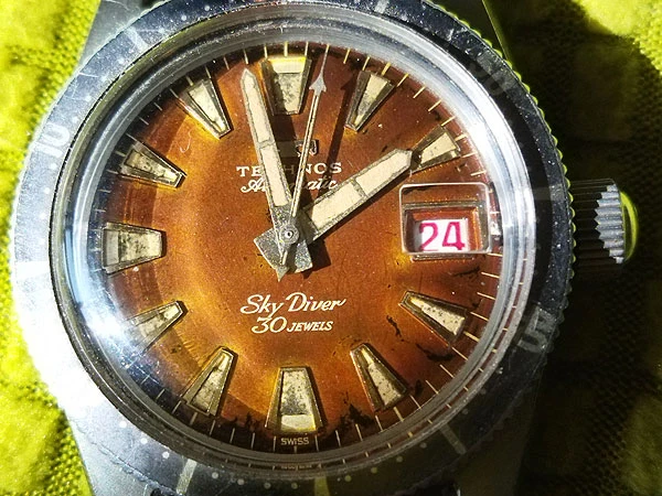 テクノス スカイダイバー technos skydiver