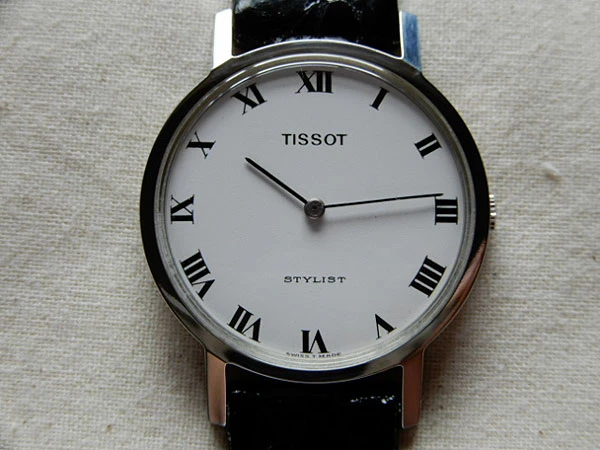 ティソ TISSOT Cal.2141 手巻き ホワイトローマンダイヤル 薄型 2針
