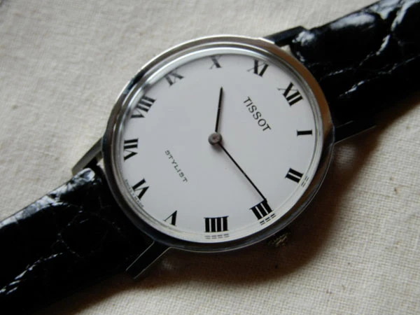 ティソ TISSOT Cal.2141 手巻き ホワイトローマンダイヤル 薄型 2針