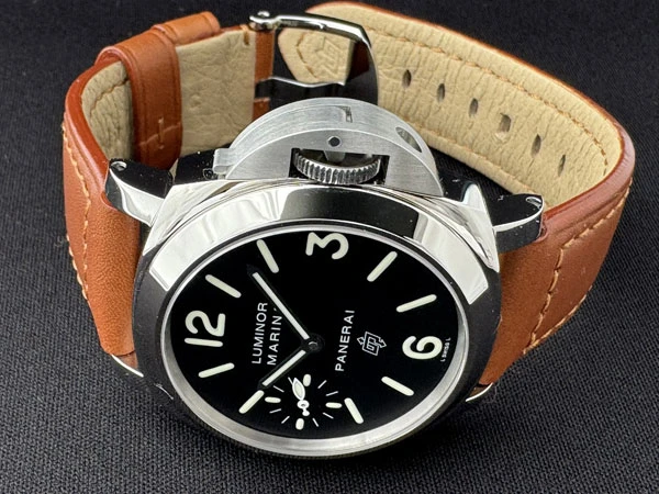 パネライ ルミノール マリーナ 未使用品 裏シール付き 保証書/クロノメーター証明書/冊子類/内外箱/ラバーベルト/工具/完備 300m防水 スクリューバック PAM00005 正規品 デッドストック PANERAI　