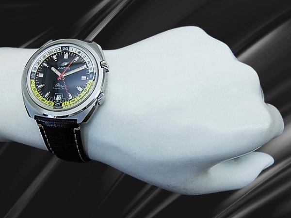 エニカ シェルパ スーパー ジェット GMT Ref.166-36-01 SS スーパーコンプレッサーケース ブラックダイヤル 白黄インナーベゼル 社外ベルト装着 オートマチック ENICAR Sherpa Super Jet [代行おまかせコース]