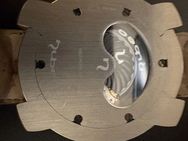 ヌベオ ジェリーフィッシュ ギャランティ付属