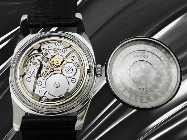 レマニア チェコスロバキア空軍 Ref.261 Cal.3050 SS 裏剣 ラージクッション ブラックダイヤル パイロット ミリタリーウォッチ 社外製レザー装着 手巻き LEMANIA Majetek Vojenské Správy [代行おまかせコース]