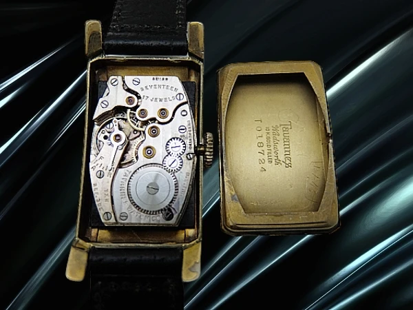 タバン 角型 レクタンギュラー 17石 Cal.365 Wadsworth社製 10K GOLD FILLED ブラックダイヤル 社外製レザー装着 手巻き アンティーク TAVANNES [代行おまかせコース]