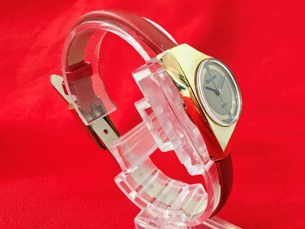 ブローバ クリスチャンディオール ダブルネーム 二針 手巻き レディース BULOVA・CHRISTIAN DIOR