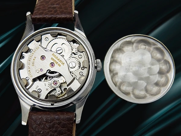 ロダニア センターセコンド Cal.1686 SS シルバーダイヤル 社外製レザー装着 手巻き RODANIA INCABLOC [代行おまかせコース]