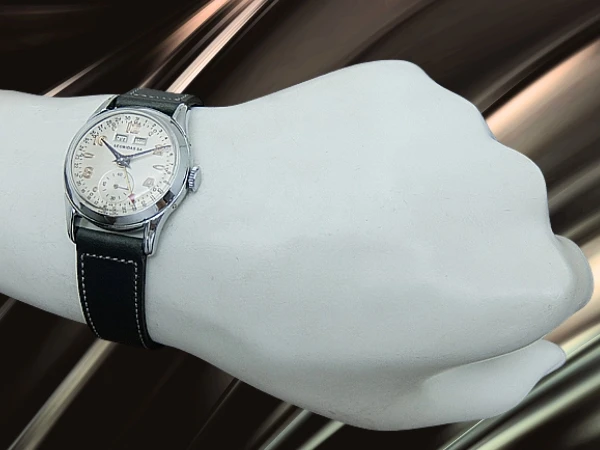 レオニダス トリプルカレンダー 17石 メッキ/SS シルバーダイヤル 手巻き LEONIDAS Triple Calender [代行おまかせコース]