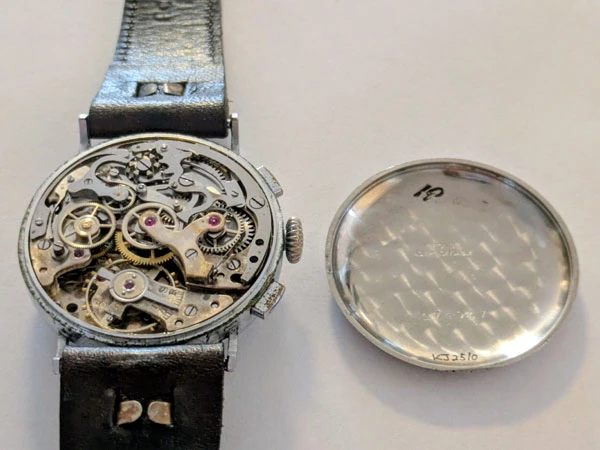 アンジェラス 2レジスター クロノグラフ