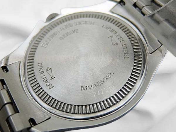 ボーム&メルシェ Ref.MV045042 SS ホワイトダイヤル ブレス装着 クオーツ メンズサイズ BOX付属 BAUME&MERCIER [代行おまかせコース]