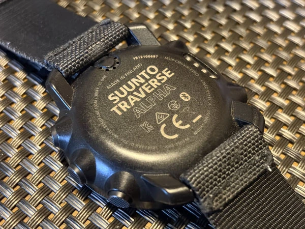 スント SUUNTO トラバース アルファ ステルスブラック