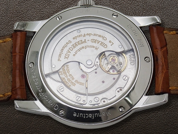 ジラールペルゴ クラシック Ref.9052 Cal.3100-578 SS シルバーダイヤル シースルーバック GP製尾錠 ベルト装着 オートマチック GIRARD-PERREGAUX [代行おまかせコース]