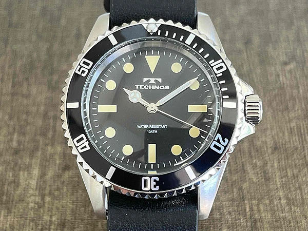 テクノス TECHNOS ダイバーズ ブラック文字盤 10気圧防水 未使用品