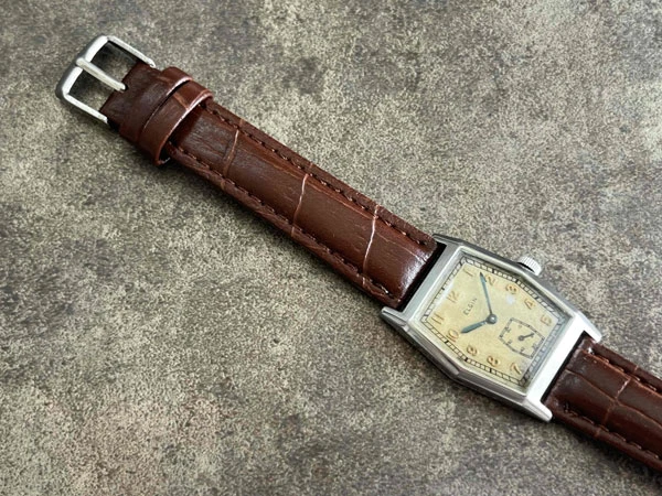 エルジン ELGIN USA製 トノーケース スモセコ レクタンギュラー