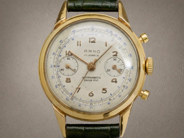 ARNO 2レジスター クロノグラフ 手巻き 17JEWELS  アイボリー ギョウシェダイヤル 18KYG 重量48g ANTIMAGNETIC SWISS MVt.  [ 代行おまかせコース ]