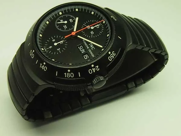 ポルシェデザイン by IWC スーパーライト クロノグラフ IWC表記ダイヤル 80S 絶版 アルミケース カーボンファイバーブレス 黒PVD 60m防水仕様 純正BOX・ギャラ付属 専門店修理保証