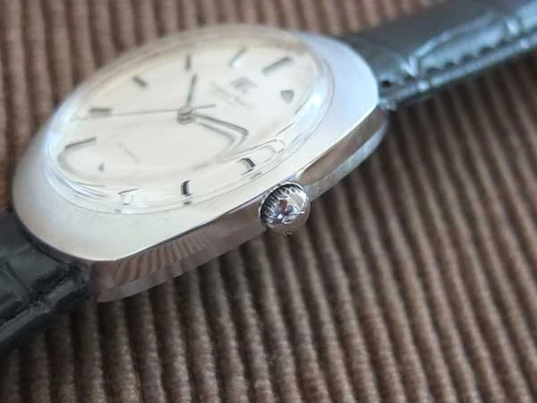 INTERNATIONAL WATCH Co.  IWC オールドインター SS クッションケース ワンピース 魚リューズ オートマチック 自動巻き 美品