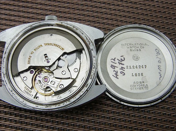 IWC オールドインター Ref.1828 ペラトン式 Cal.854B SS トノーケース ノンデイト お魚リューズ シルバーダイヤル メッシュブレス仕様 オートマチック INTERNATIONAL WATCH Co. [代行おまかせコース]