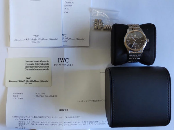 IWC マーク12 MarkXII 社外品のメタルバンド付き ギャランティ付属 IWCのコンプリートサービス・修理証明書付属