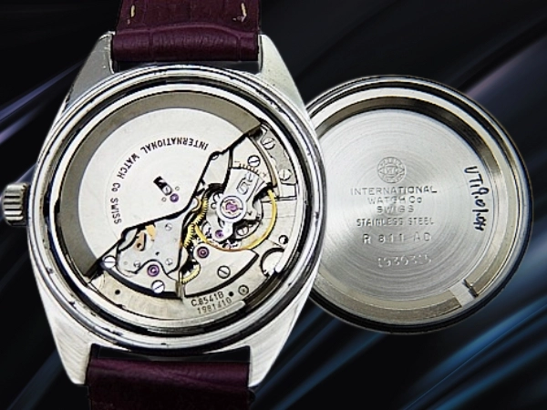 IWC ヨットクラブ Ref.R811AD ペラトン式 Cal.8541B SS お魚リューズ シルバーダイヤル ベルト仕様 オートマチック INTERNATIONAL WATCH Co. Yacht Club [代行おまかせコース]