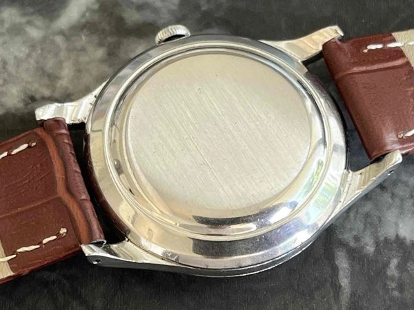 IWC International Watch Companyオールドインター グリーン文字盤 筆記体ロゴ Cal.852
