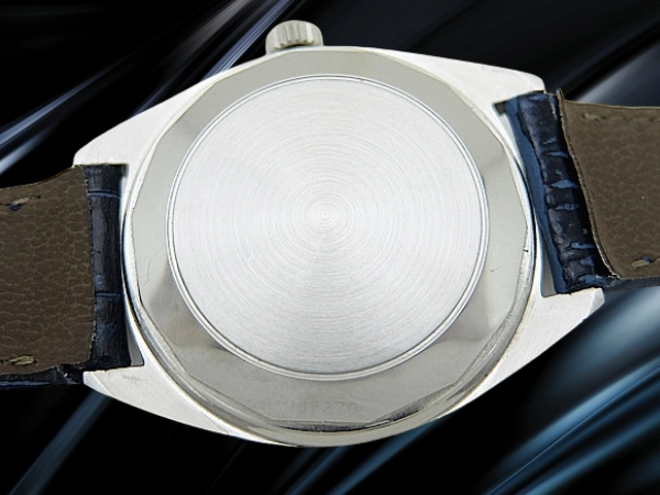 IWC ヨットクラブ Ref.R811 ペラトン式 Cal.8541B SS お魚リューズ ブルーダイヤル ベルト仕様 オートマチック INTERNATIONAL WATCH Co. Yacht Club [代行おまかせコース]
