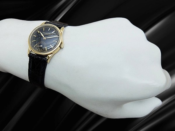 IWC オールドインター スモールセコンド Cal.83 重量23g 14KYG 金無垢 マットブラック 筆記体ロゴ 手巻き 2024年OH済 時計店修理保証書付属 INTERNATIONAL WATCH Co. [代行おまかせコース]