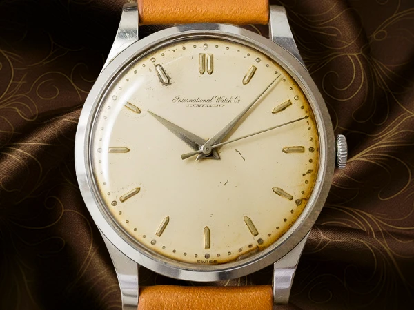 IWC オールドインター シャフハウゼン Cal.89 3針 手巻き エイジングダイヤル International Watch Co. SCHAFFHAUSEN [ 代行おまかせコース ]