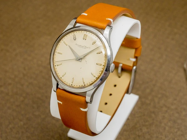 IWC オールドインター シャフハウゼン Cal.89 3針 手巻き エイジングダイヤル International Watch Co. SCHAFFHAUSEN [ 代行おまかせコース ]