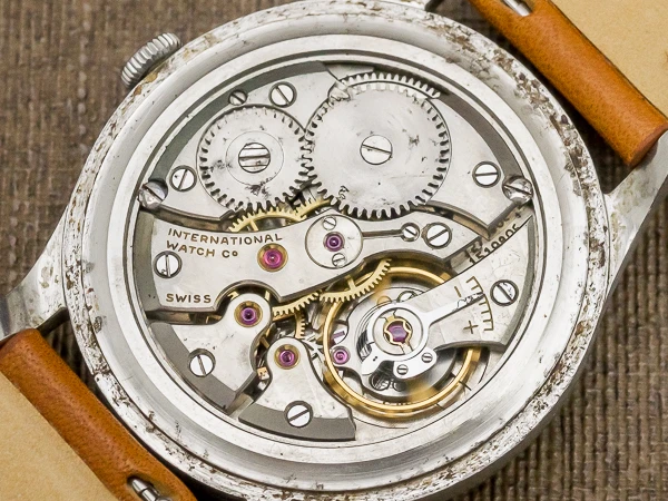 IWC オールドインター シャフハウゼン Cal.89 3針 手巻き エイジングダイヤル International Watch Co. SCHAFFHAUSEN [ 代行おまかせコース ]