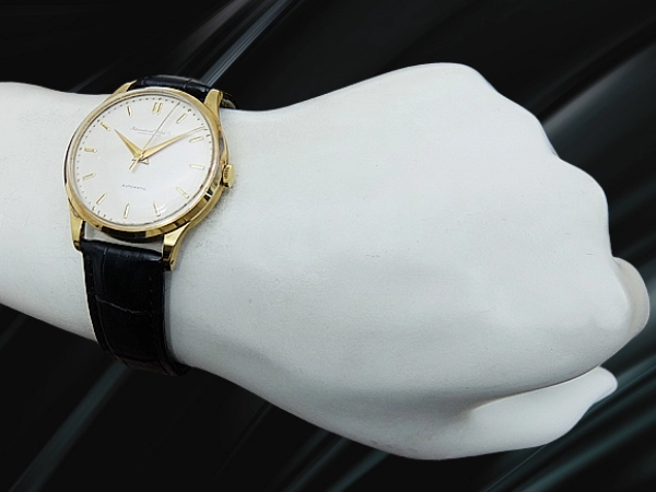 IWC オールドインター Cal.853 重量34g 18KYG 金無垢 筆記体ロゴ シルバーダイヤル オートマチック INTERNATIONAL WATCH Co. [代行おまかせコース]
